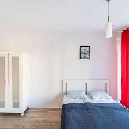 Red Z Tarasem Apartman *